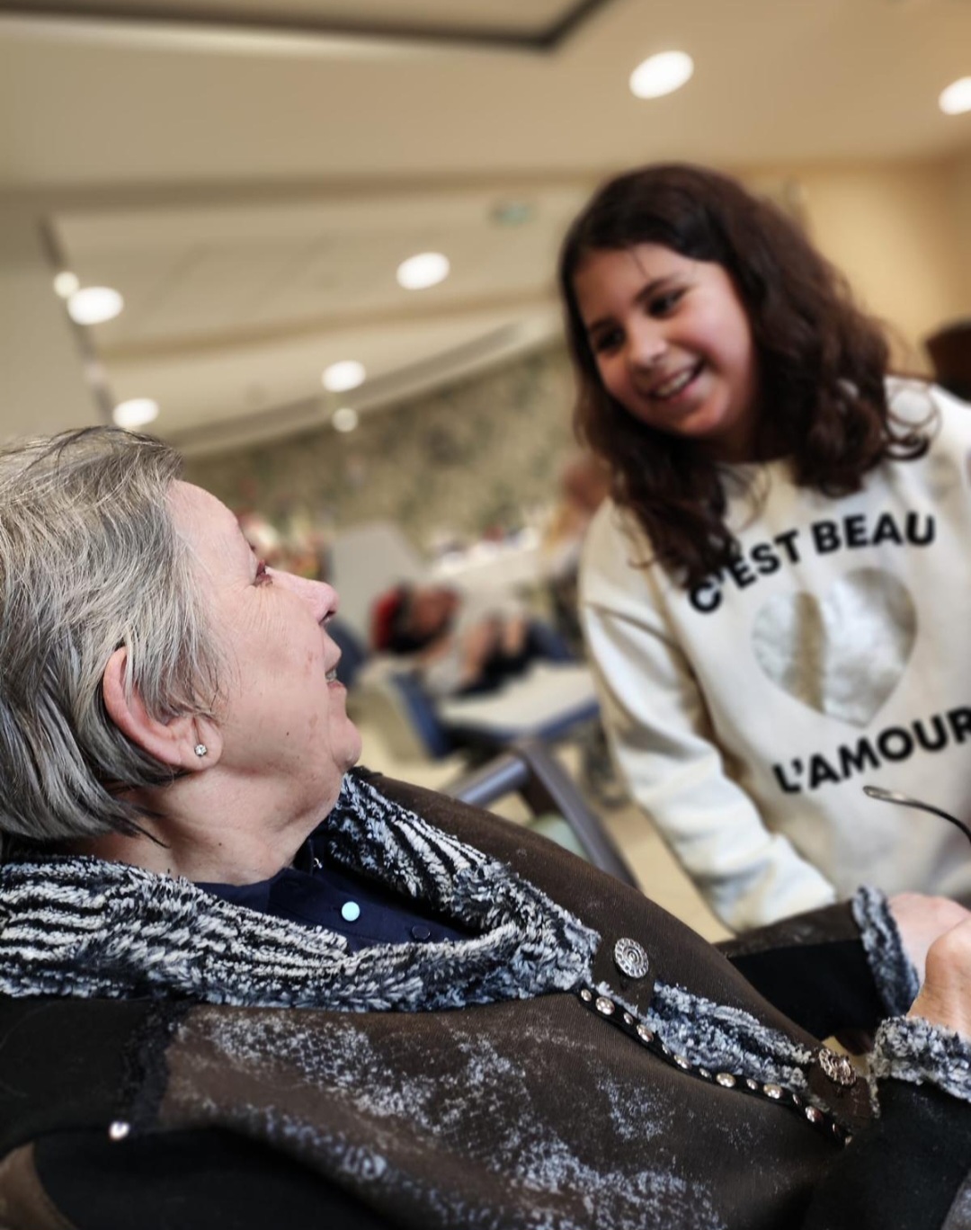 Visite de l EHPAD par les élèves du CE2A Ecole élémentaire Marsault